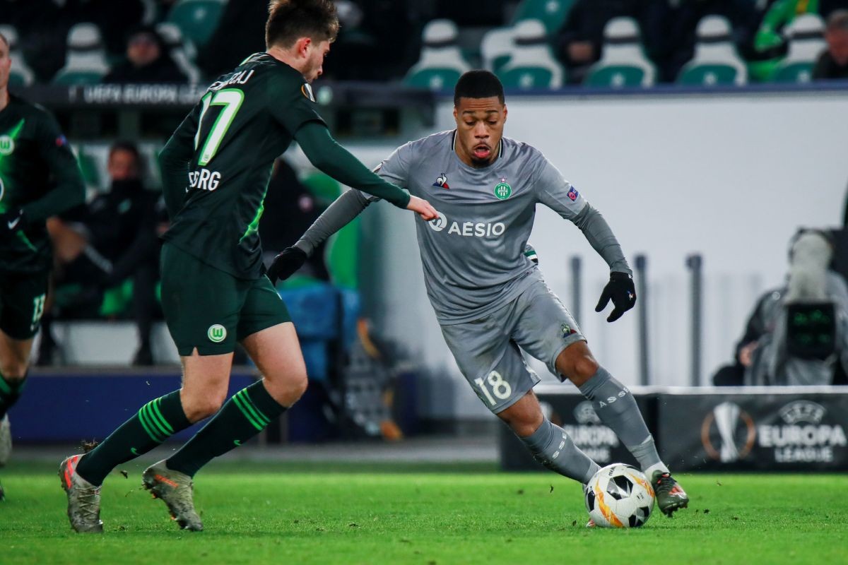 Arnaud Nordin drible un adversaire
