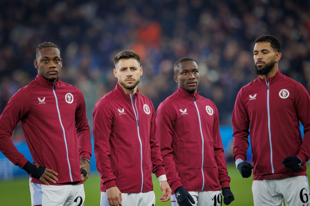 Jhon Duran, Alex Moreno, Ezri Konsa, Douglas Luiz