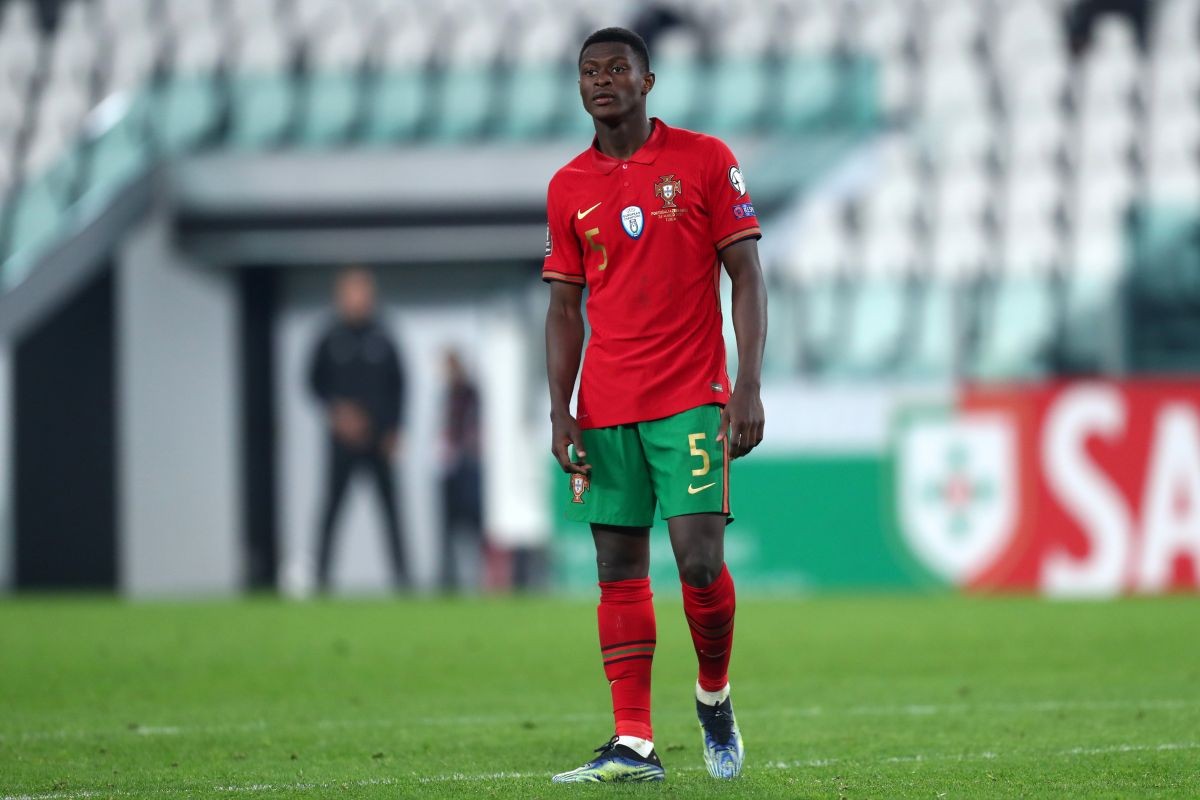 Nuno Mendes en sélection portugaise