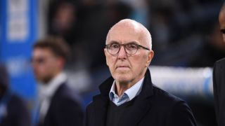 OM : La patience de Frank McCourt a des limites !