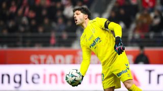 Mercato : L’ASSE tient le remplaçant de Gautier Larsonneur !