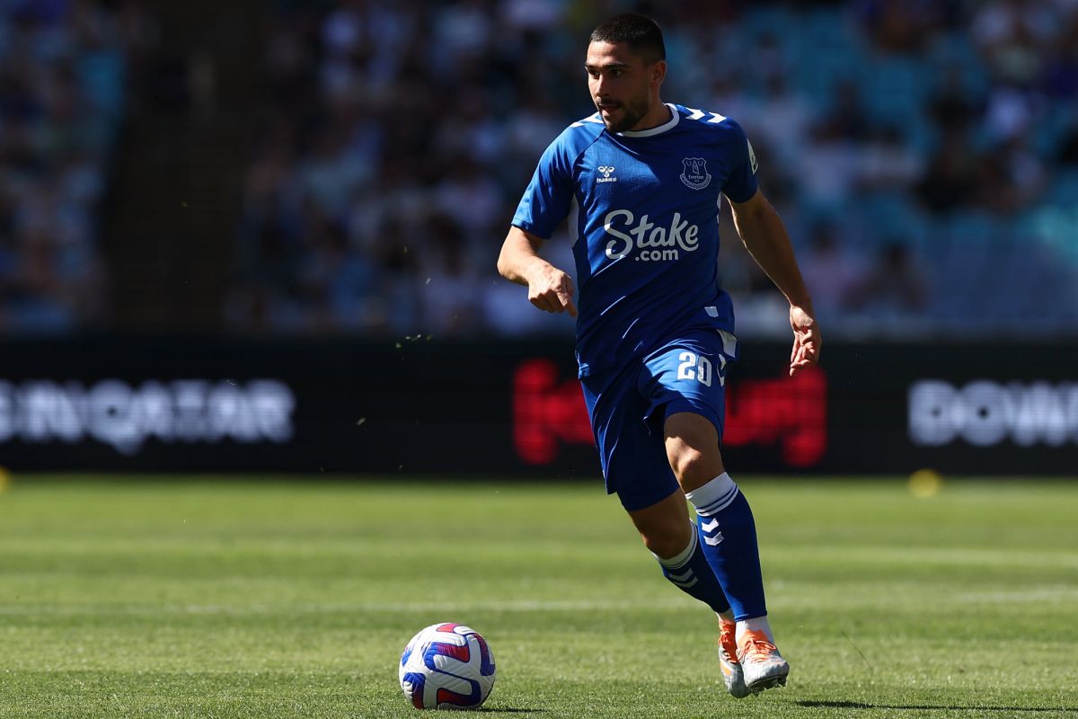 Neal Maupay