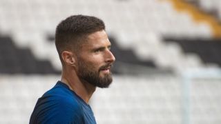 Mercato - LOSC : Le dossier Giroud prend du retard pour une raison…
